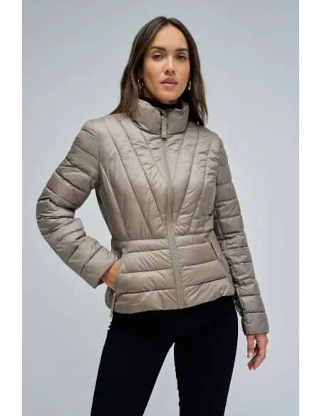 CHAQUETA ACOLCHADA CORTA MOKA SALSA