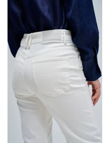 VAQUEROS STRAIGHT EN BOMBACINA CREMA SALSA